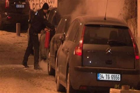 B­e­ş­i­k­t­a­ş­­t­a­ ­y­e­r­a­l­t­ı­ ­e­l­e­k­t­r­i­k­ ­k­a­b­l­o­l­a­r­ı­ ­y­a­n­d­ı­